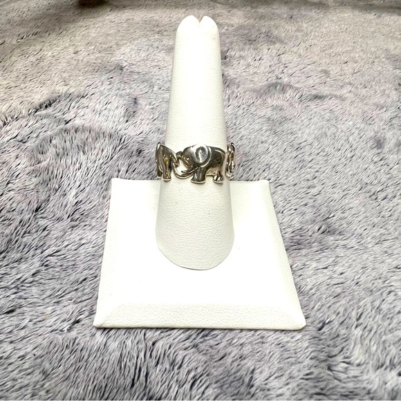 None Jewelry - Sterling Silver Elephant Parade Good Luck Ring Size 8.5